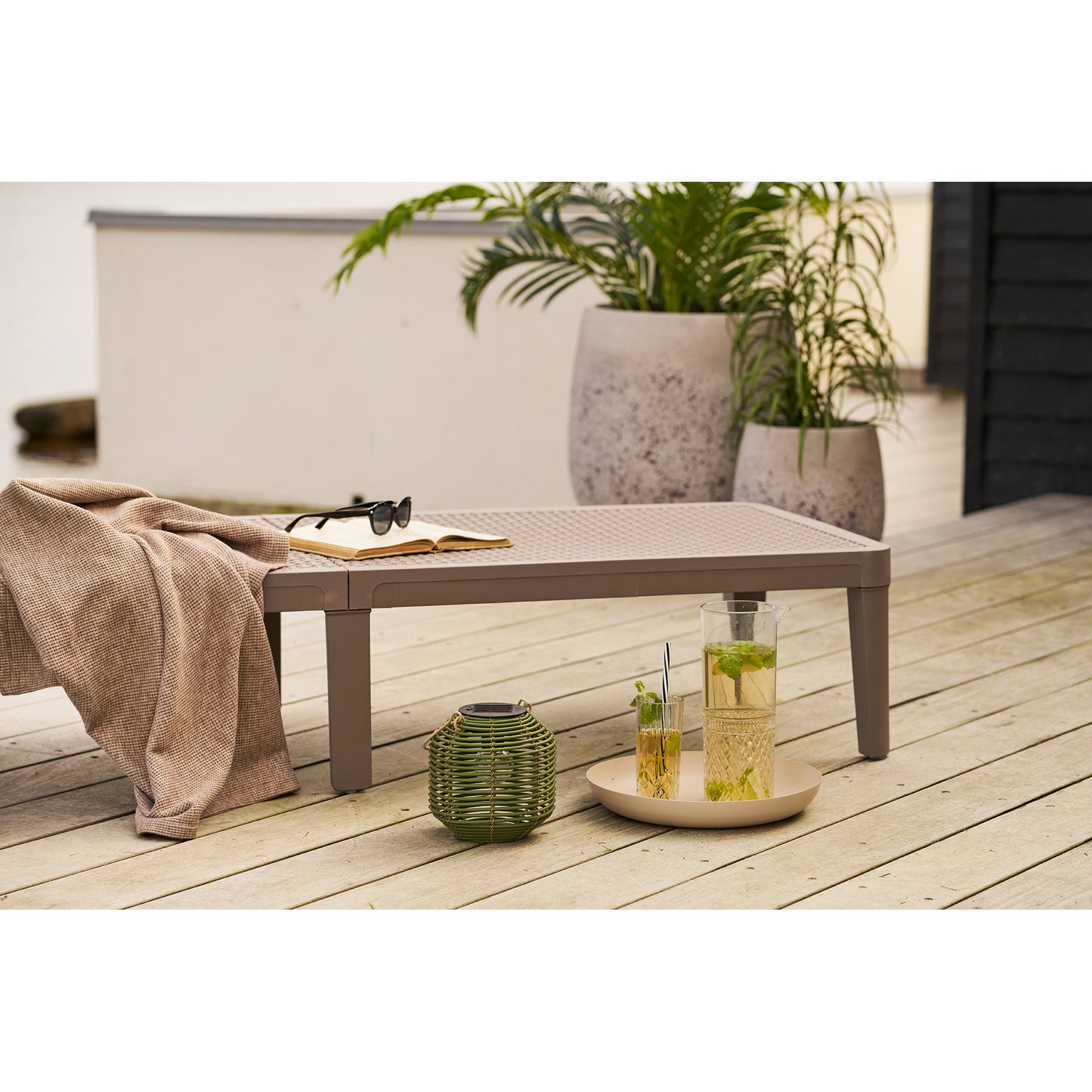 Crewe lantaarn - oplaadbaar met zonnepaneel